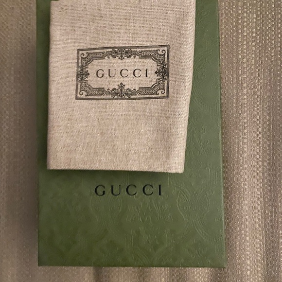 New authentic kids Gucci rubber slides - Picture 3 of 12